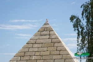 Пирамиды в Перемиловых Горах
